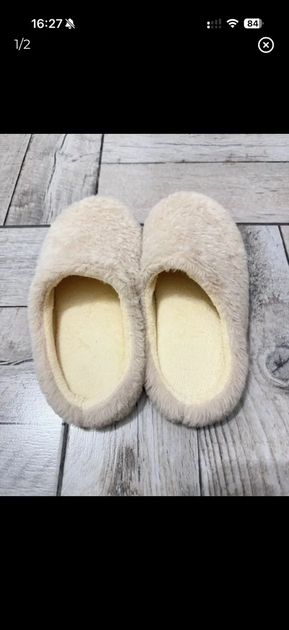 Pantuflas A ≠ - imagen 1