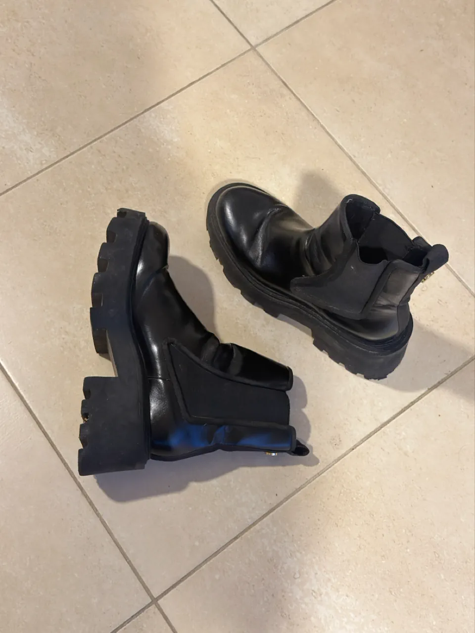 Zara · Talle AR 39