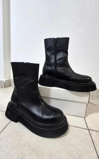 Sarkany · Talle AR 37