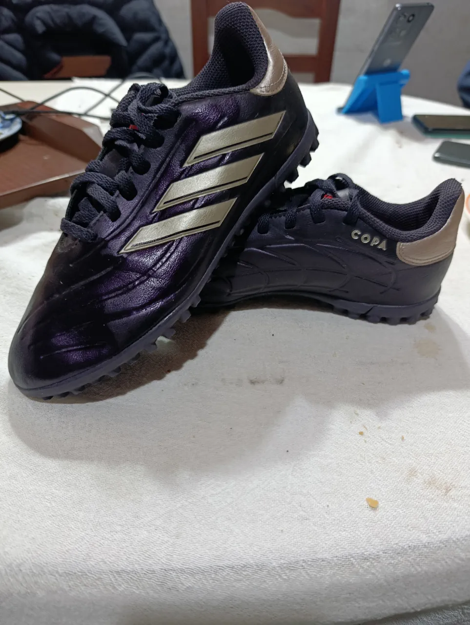 Botín de fútbol adidas · Talle AR 35