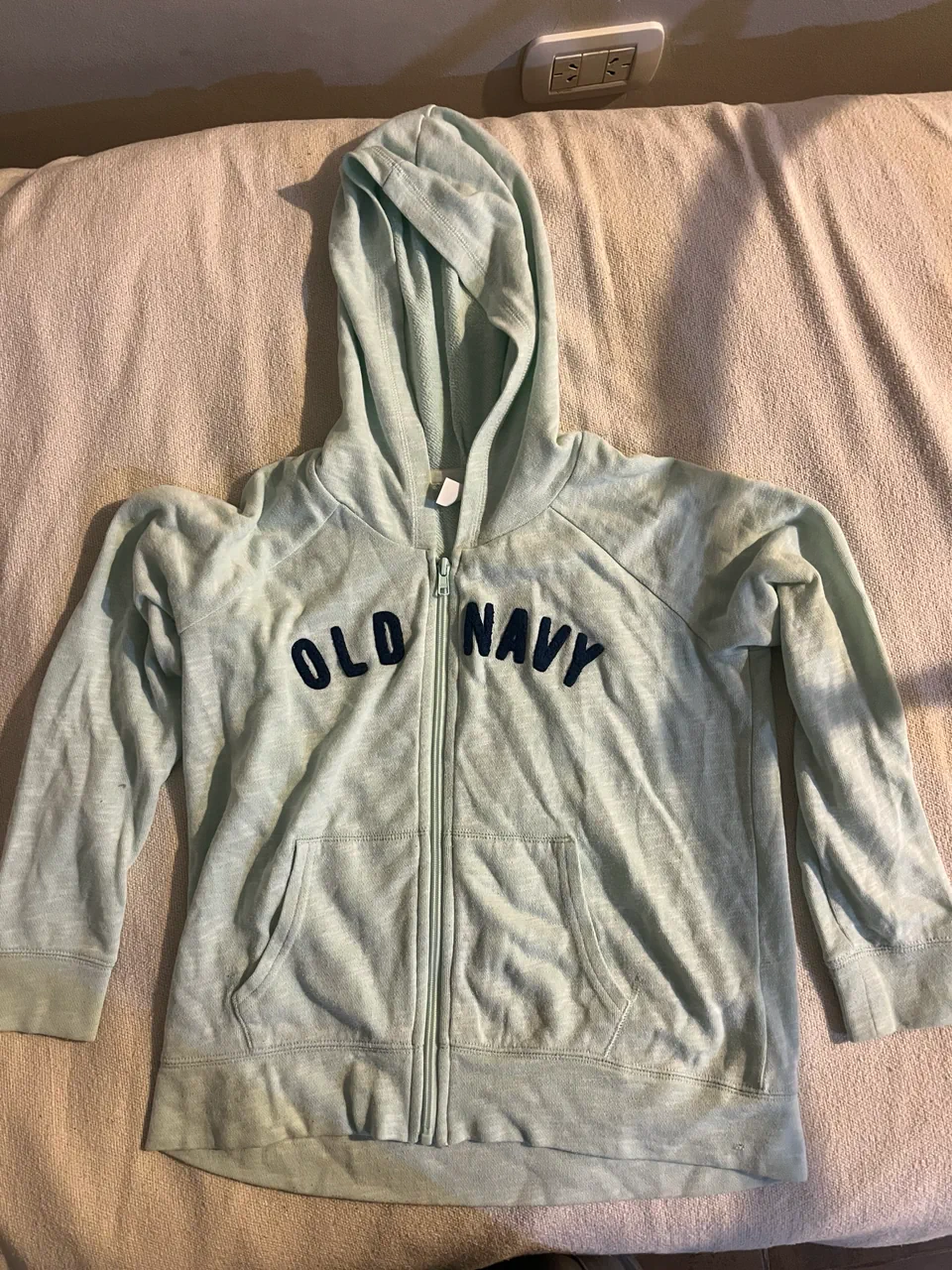 Buzo Old Navy · Talle 12 años / 152 cm