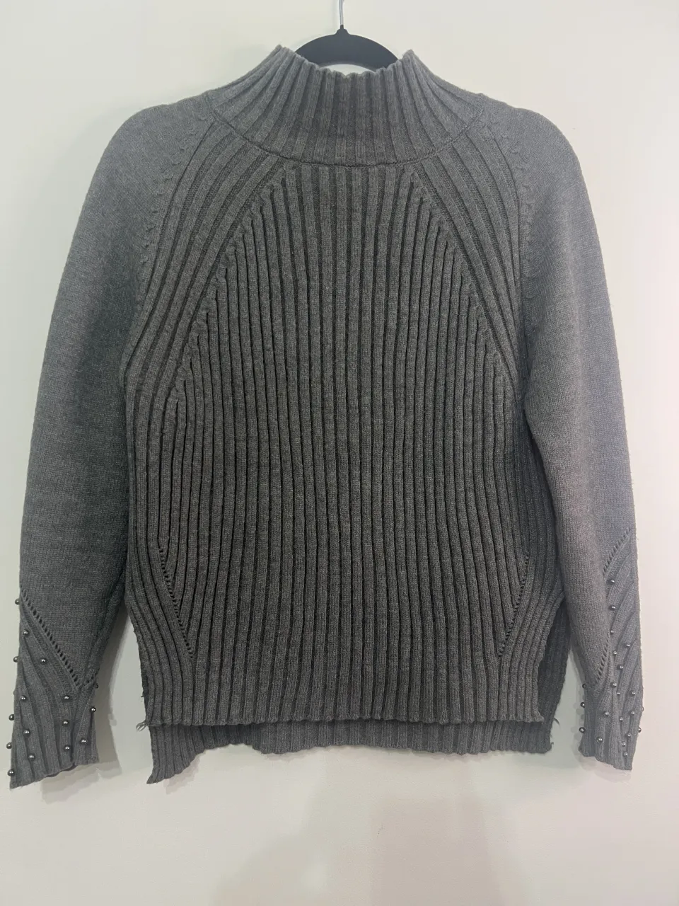 Polera A ≠ - imagen 1