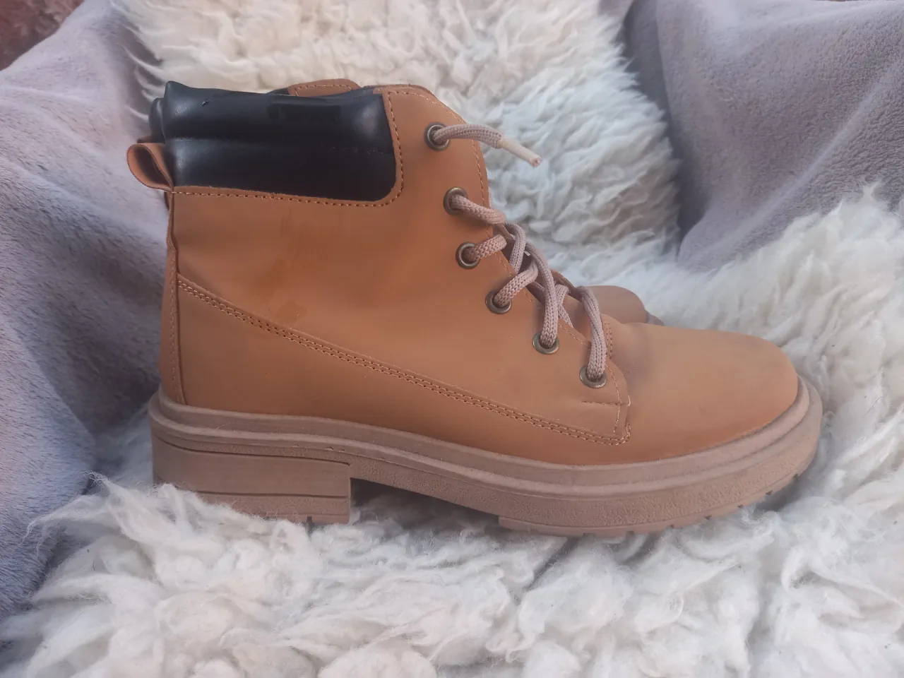Botas Otro · Talle AR 37