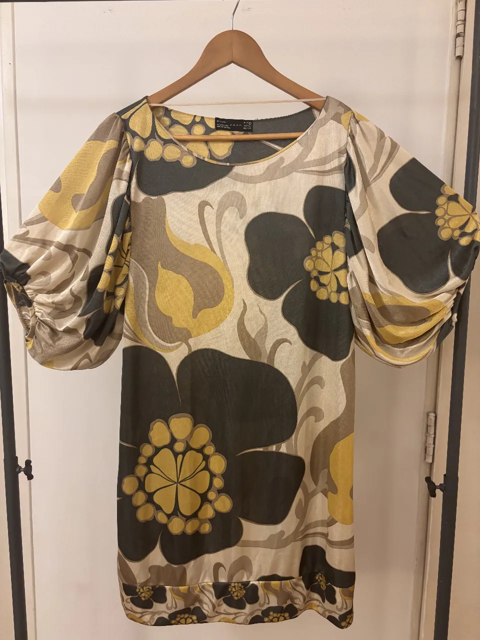 Vestido Zara Woman · Talle L