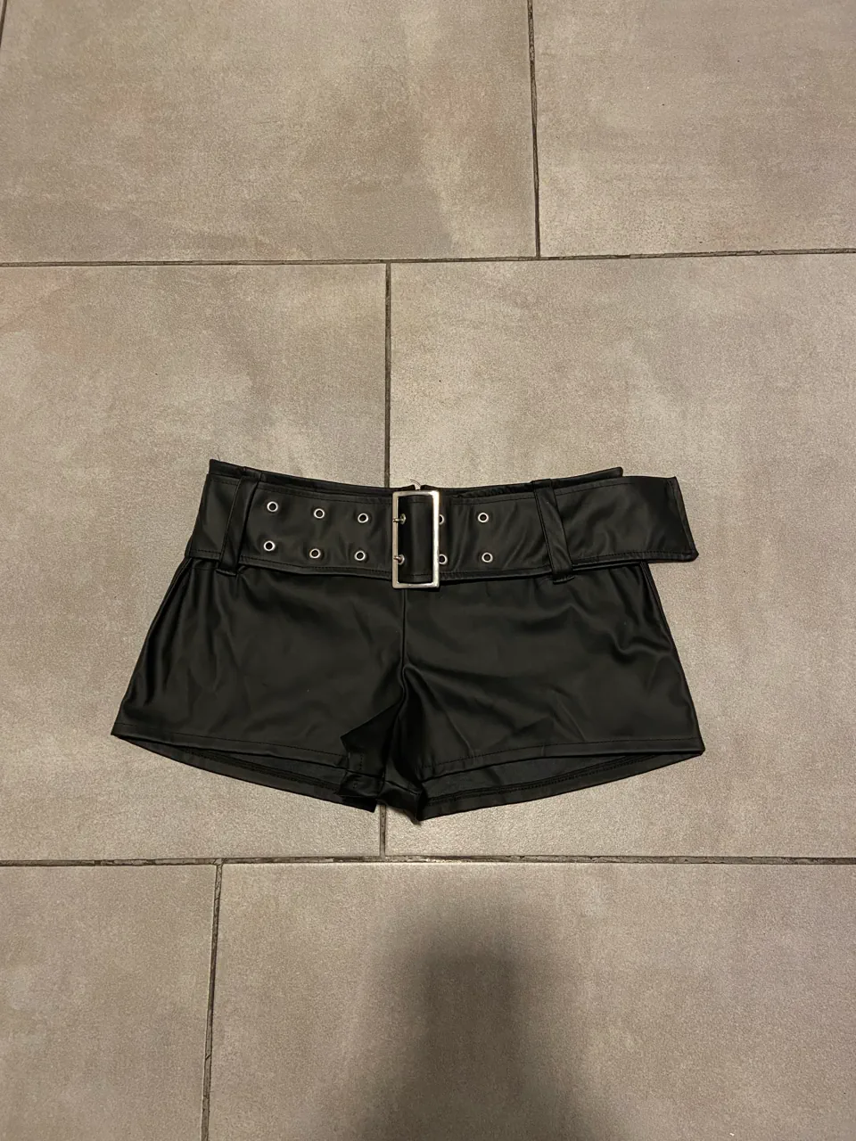 Short Sin marca · Talle EU 36