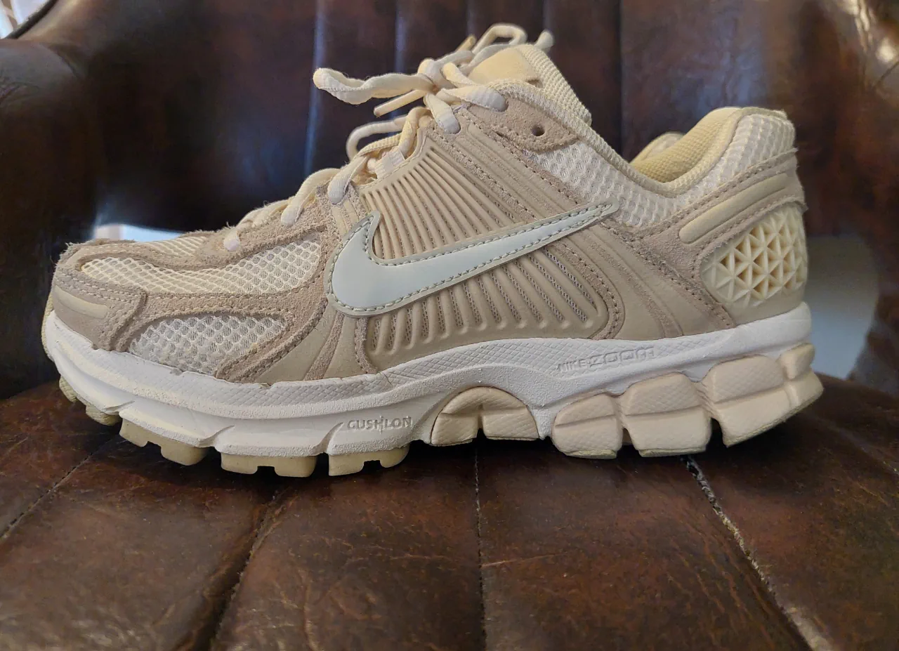 Nike · Talle AR 35