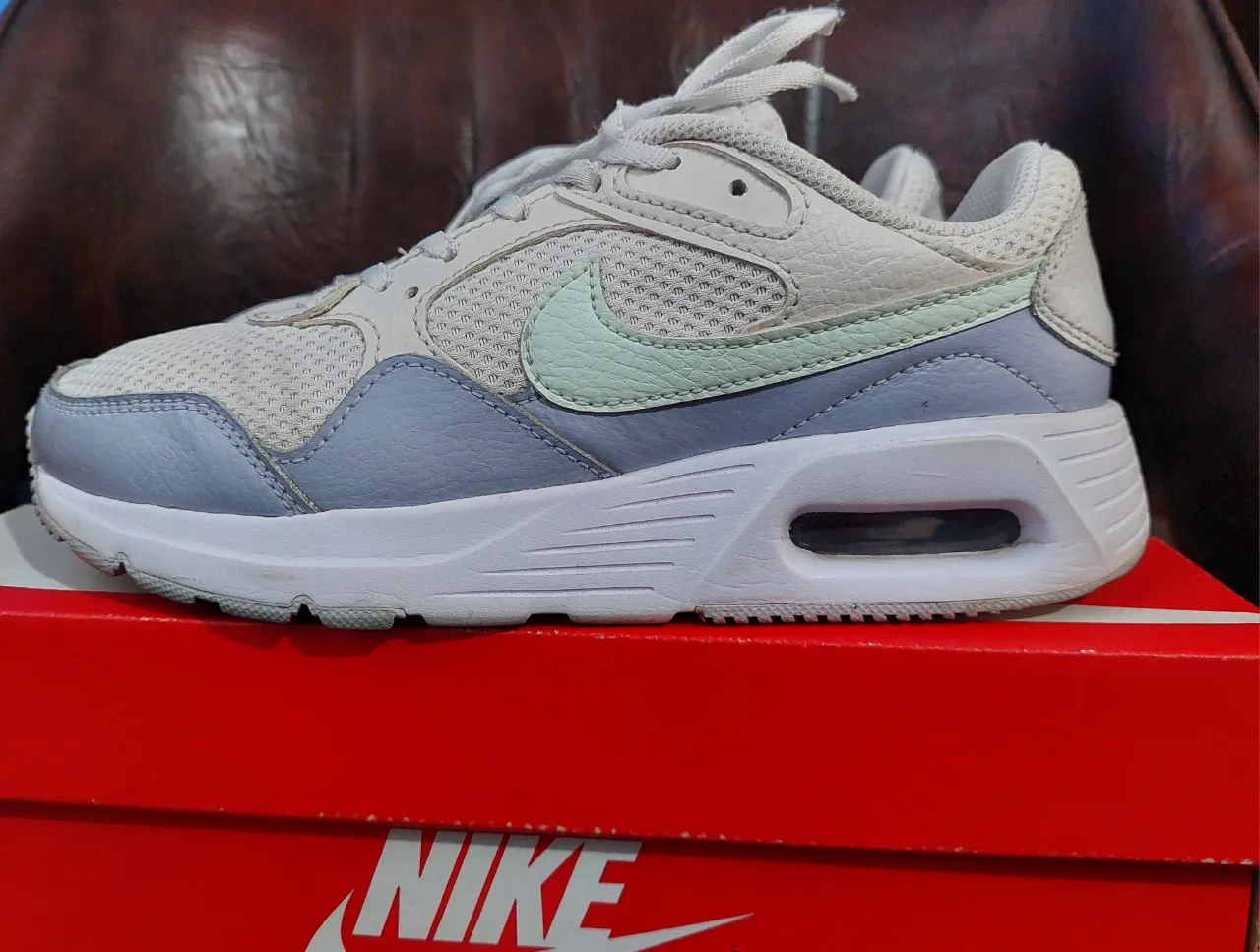 Nike · Talle AR 35