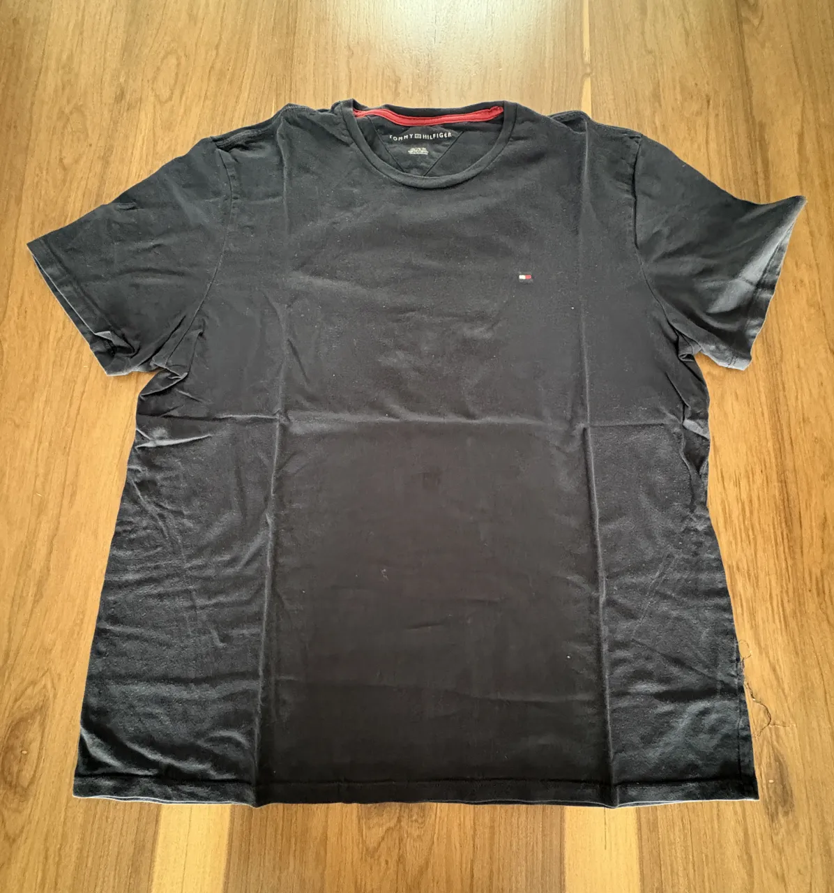 Remera Tommy Hilfiger · Talle XL