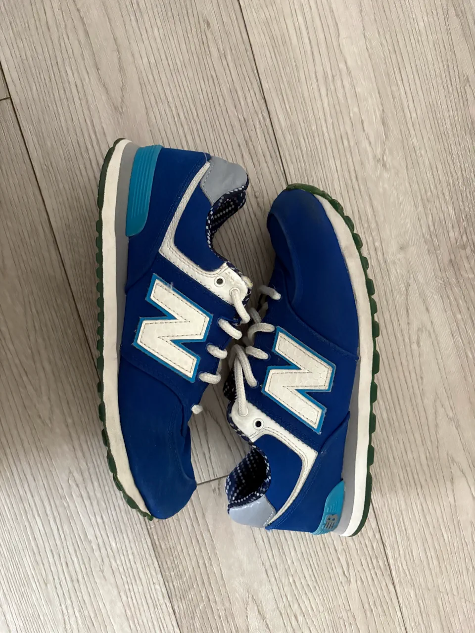 New Balance · Talle AR 36