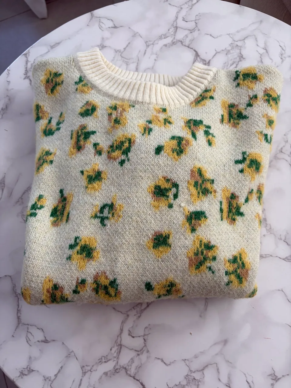 Sweater A ≠ - imagen 1