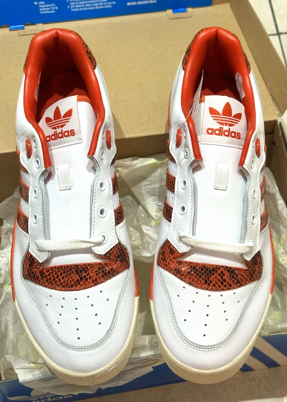 Zapatillas adidas - imagen 1