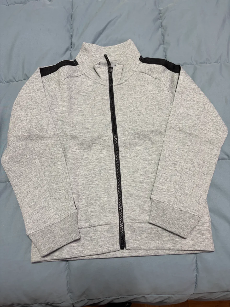 Ropa deportiva Uniqlo - imagen 1