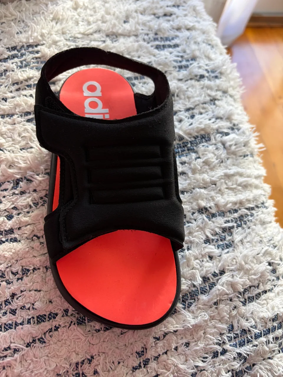 Sandalias adidas · Talle AR 30