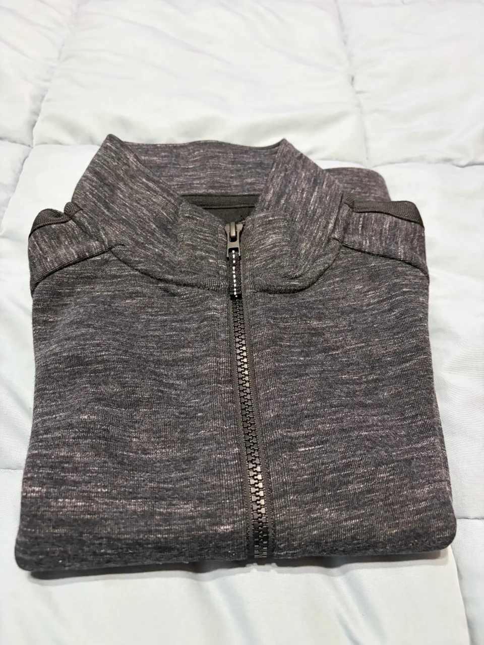 Buzo Uniqlo - imagen 1