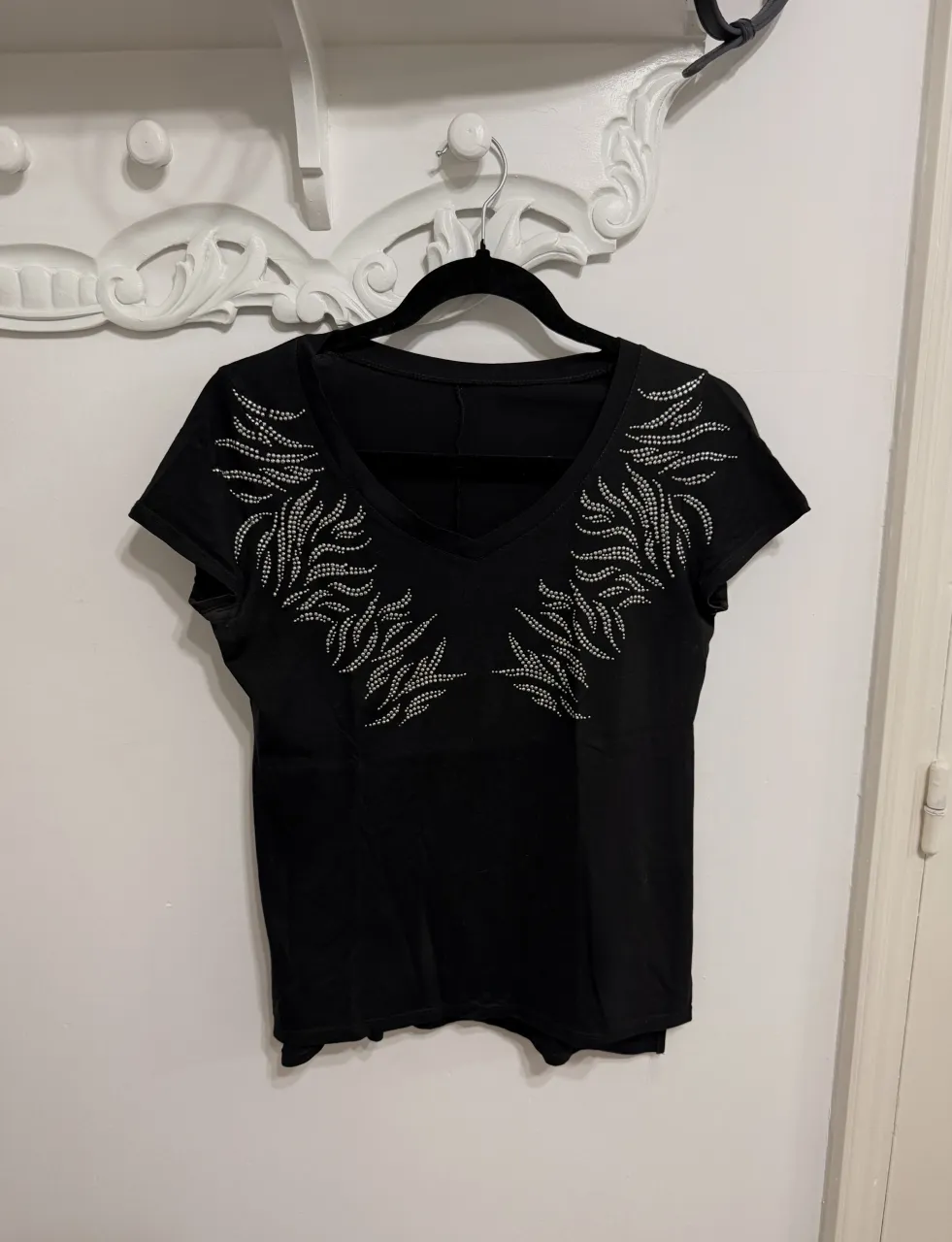 Remera A ≠ - imagen 1