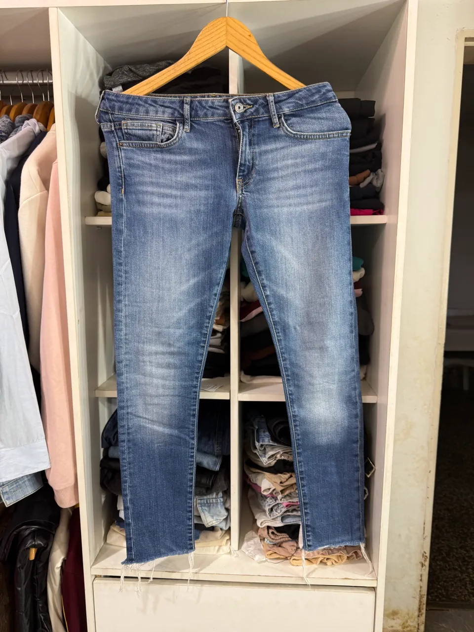 Jeans por los tobillos Zara - imagen 2