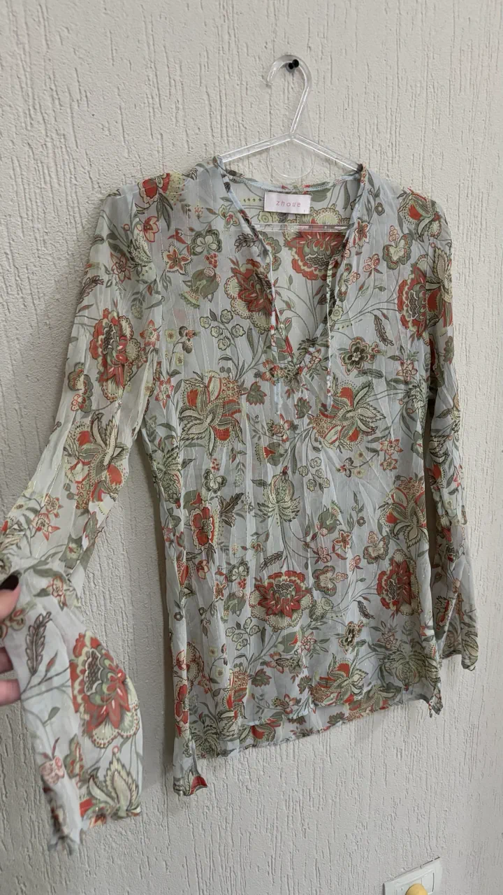 Blusa Zhoue - imagen 1