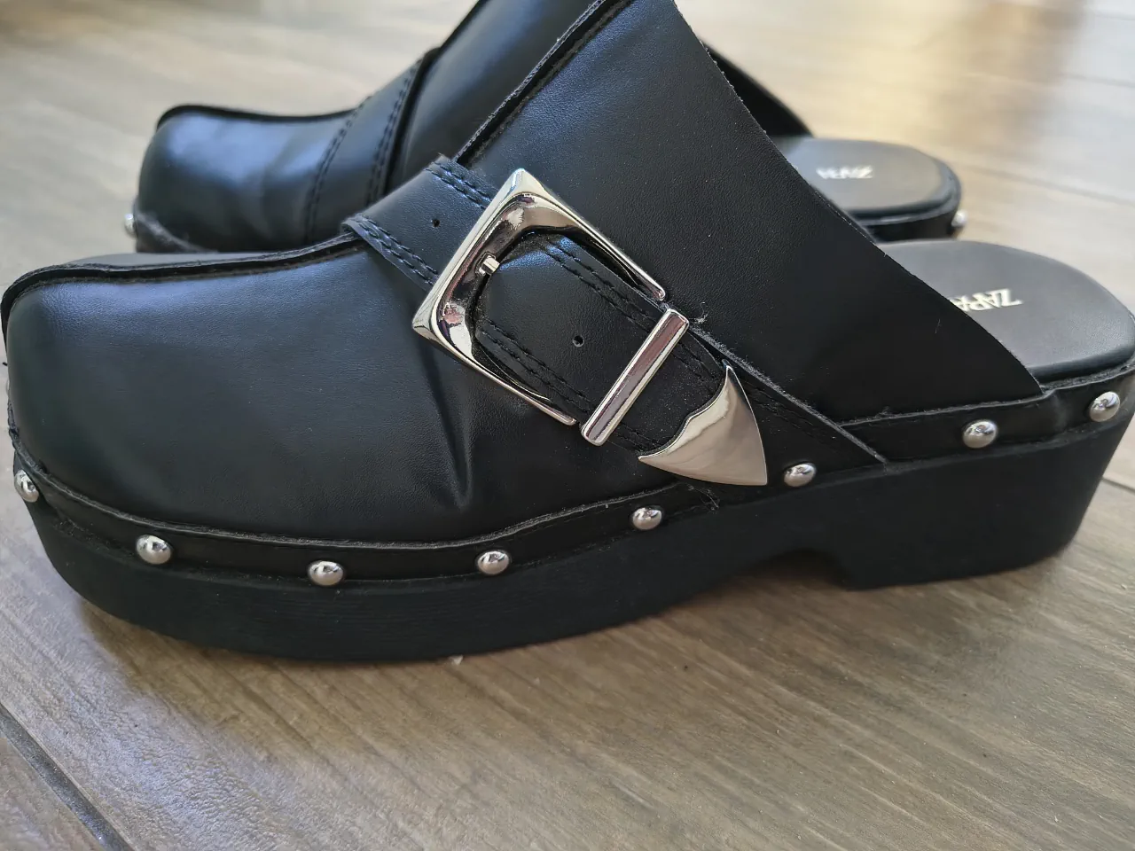 Zuecos Zara - imagen 1