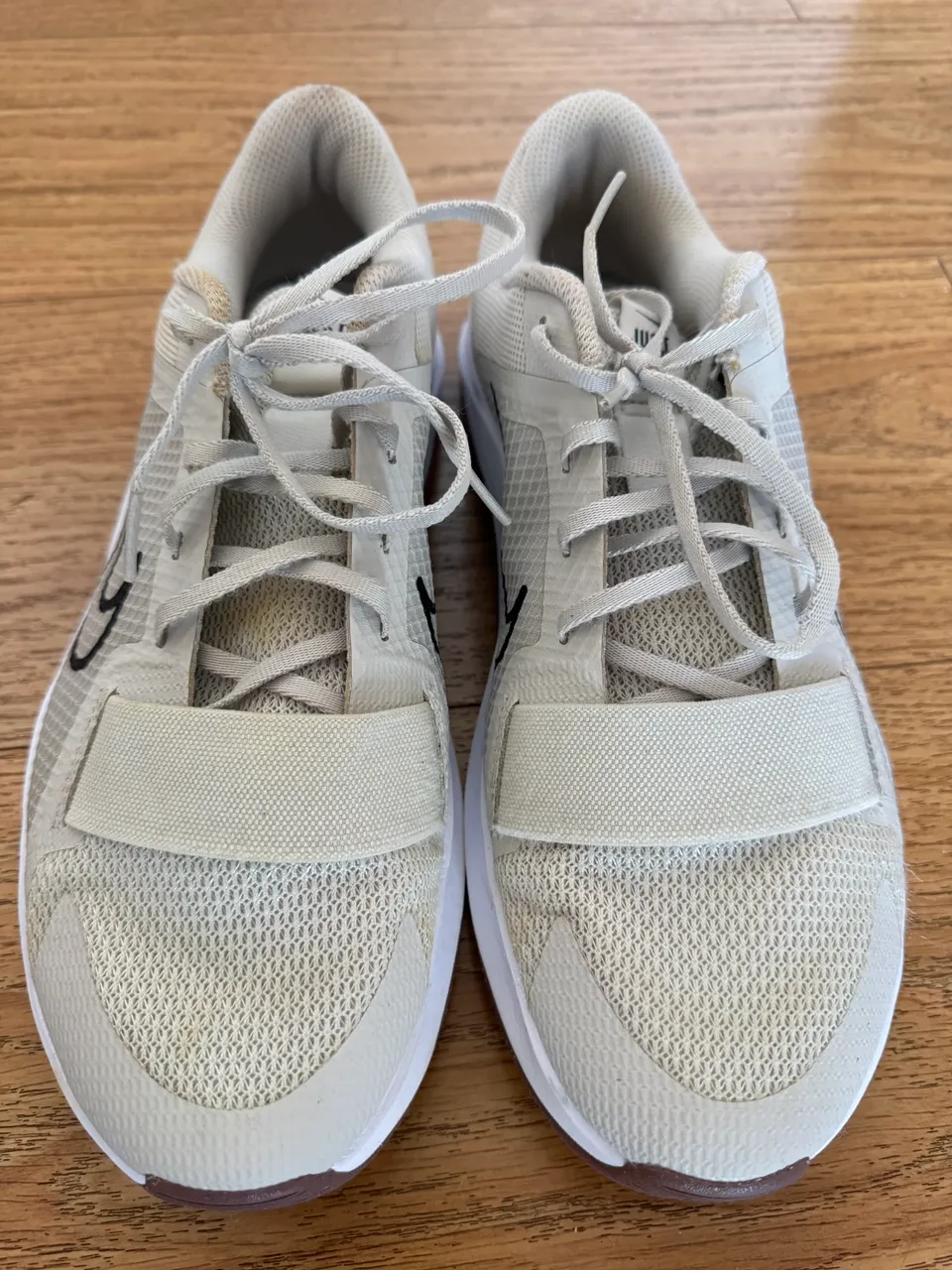 Nike · Talle AR 42