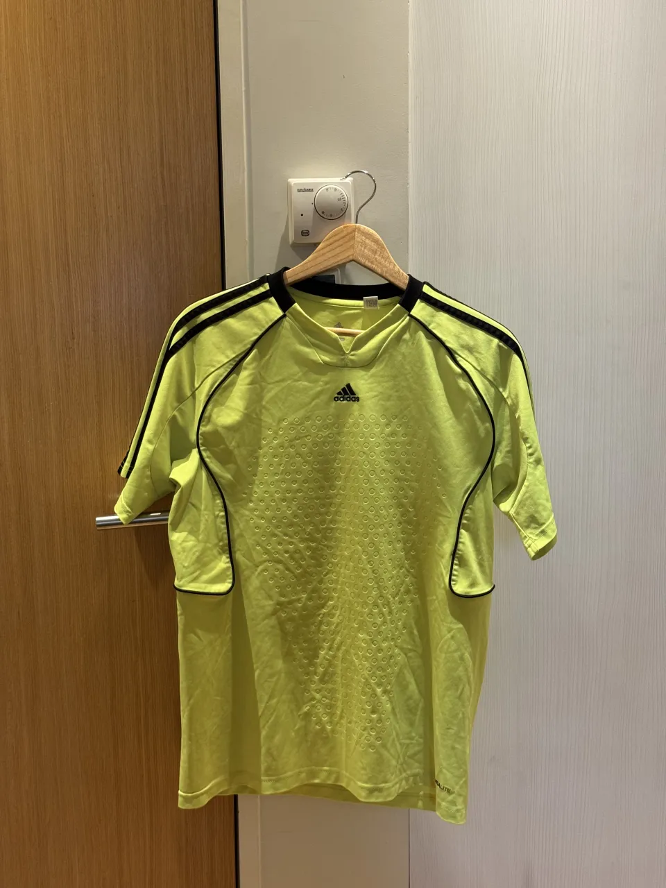 Remera adidas - imagen 1