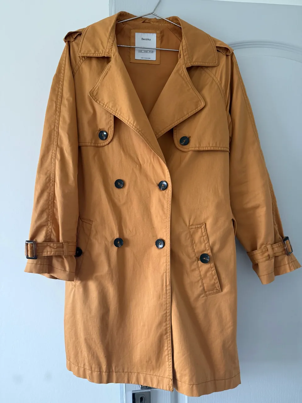 Trench Bershka - imagen 1