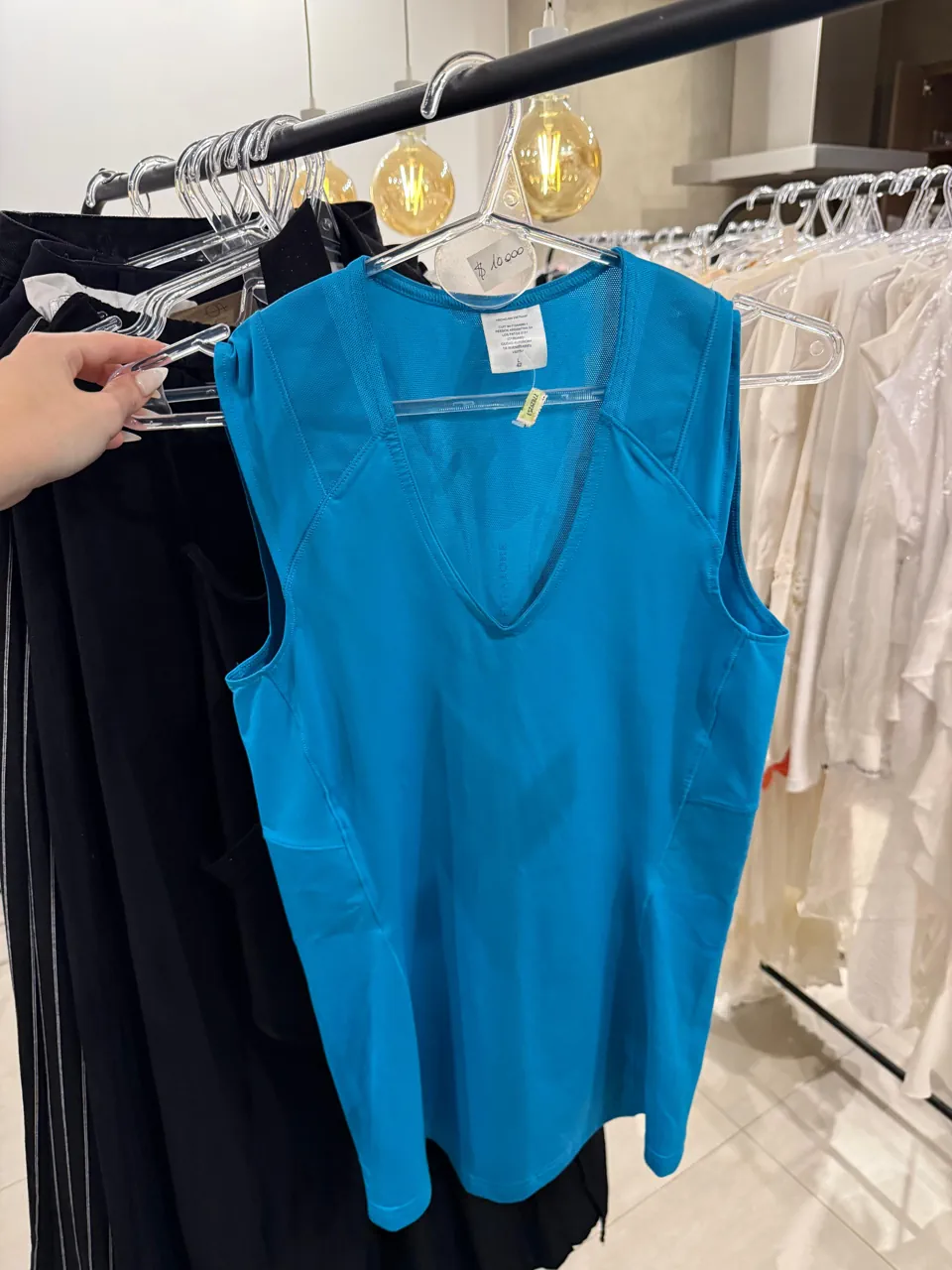 Musculosa Otro · Talle L