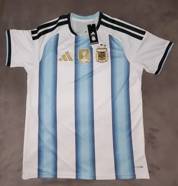 adidas · Talle L