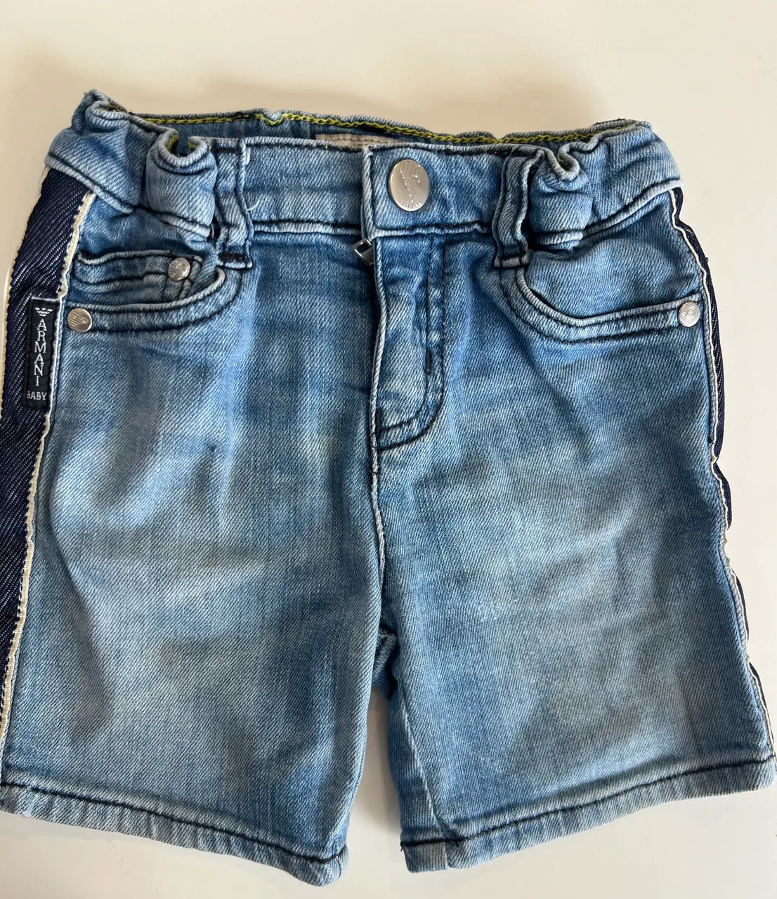 Pantalón Armani · Talle 12–18 meses / 80 cm