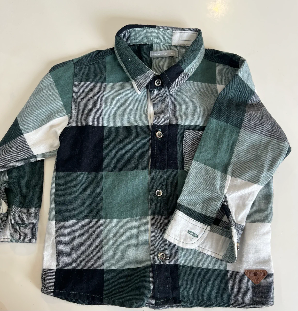 Camisa manga larga Minimimo · Talle 12–18 meses / 80 cm