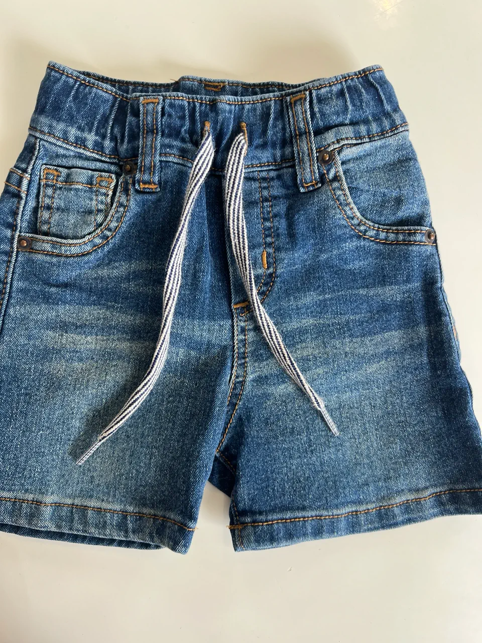 Short de jean Wanama · Talle 24–36 meses / 92 cm