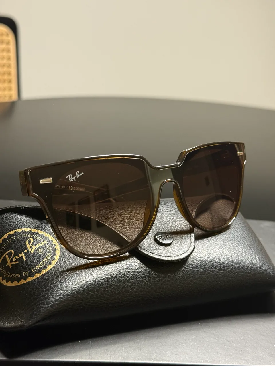 Ray-Ban
