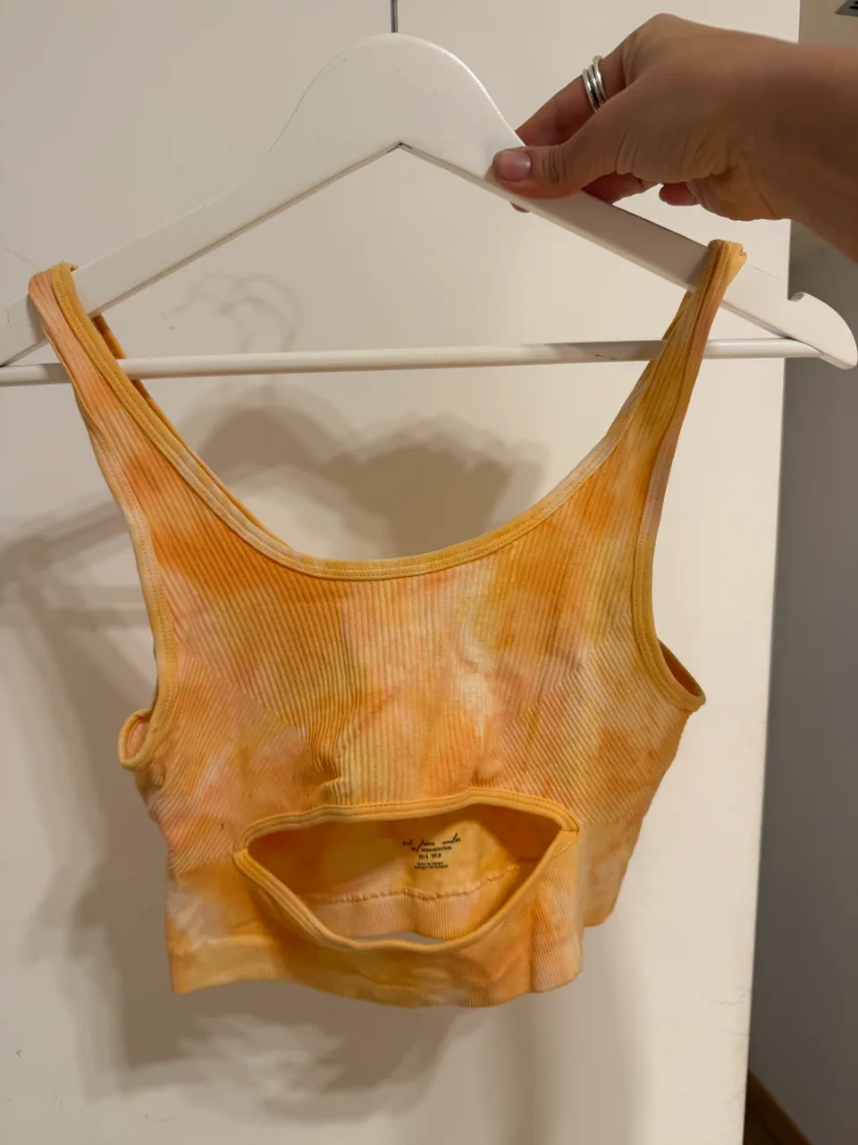 Musculosa out from under for Urban Outfitters - imagen 1
