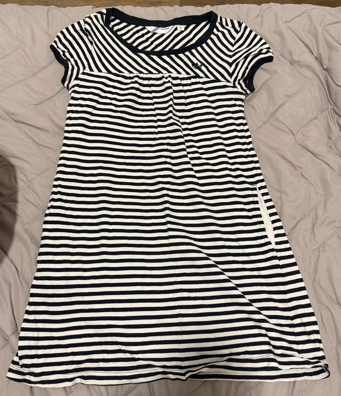 adidas · Talle S