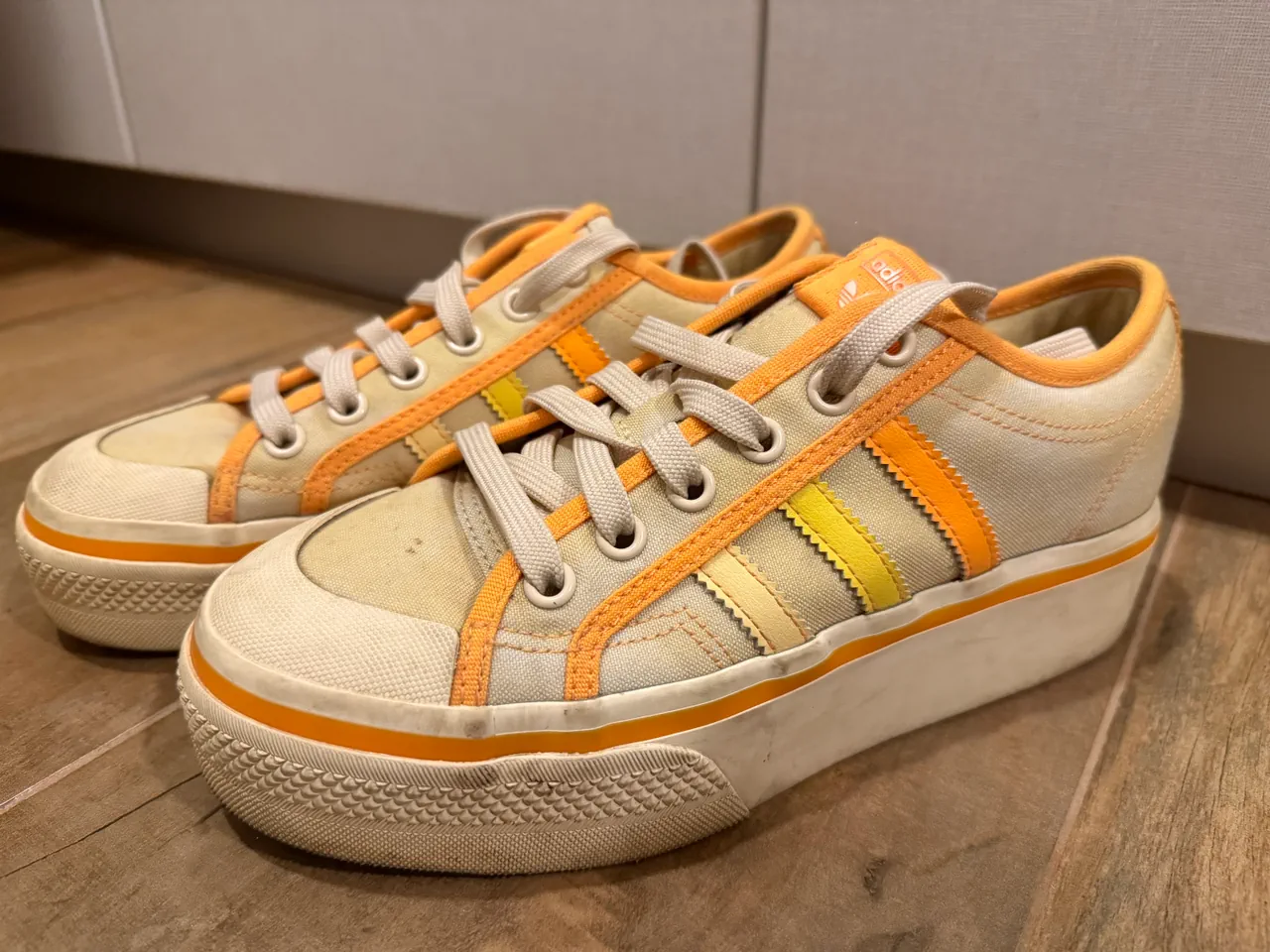 Zapatillas adidas - imagen 1