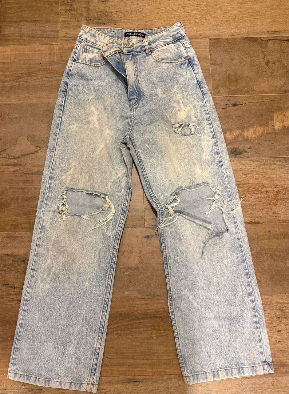 Jean Volcom - imagen 1