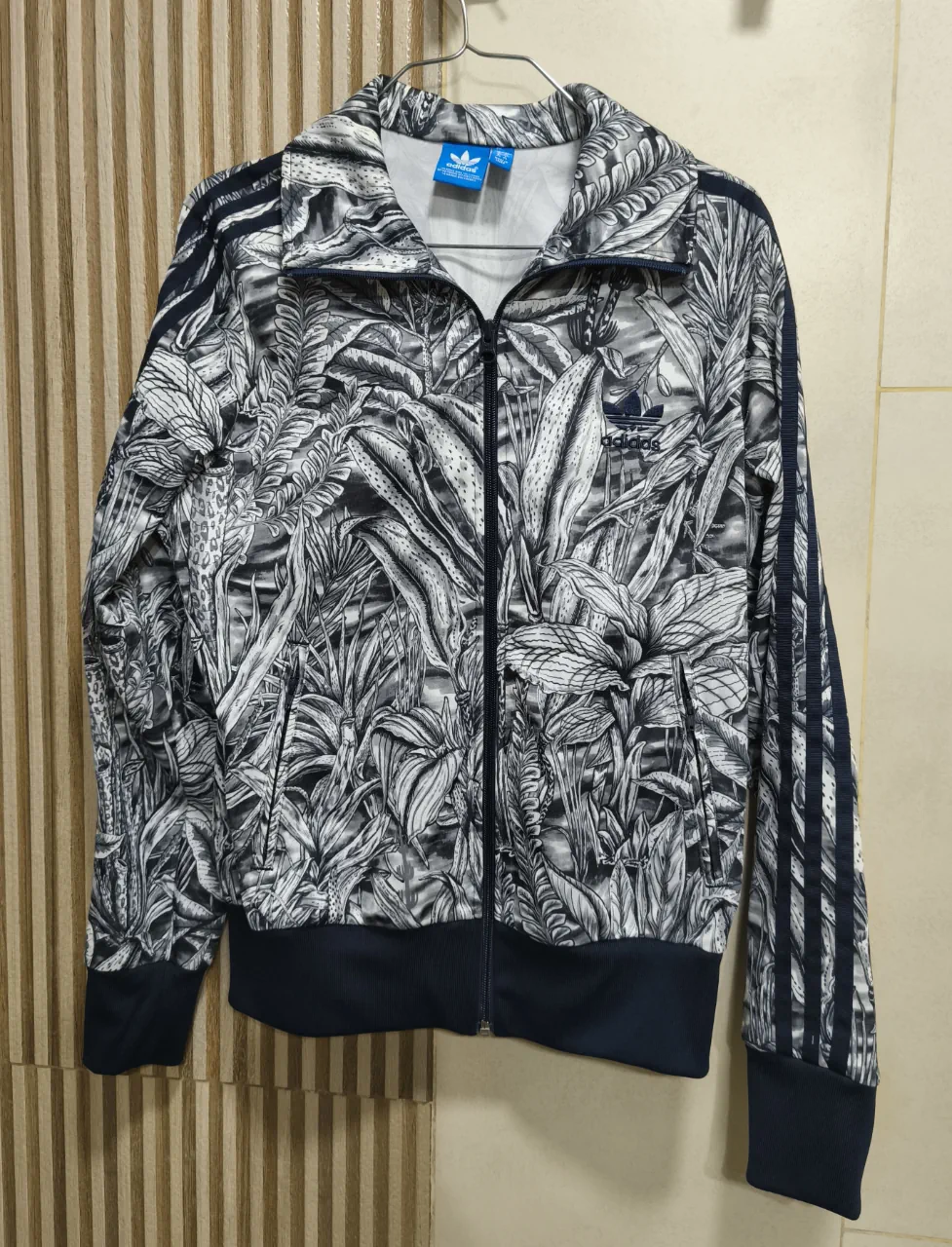 Buzo adidas - imagen 1