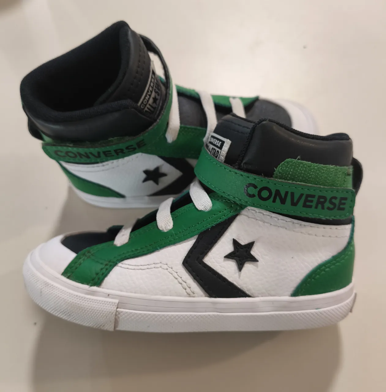 Zapatillas Converse · Talle AR 25