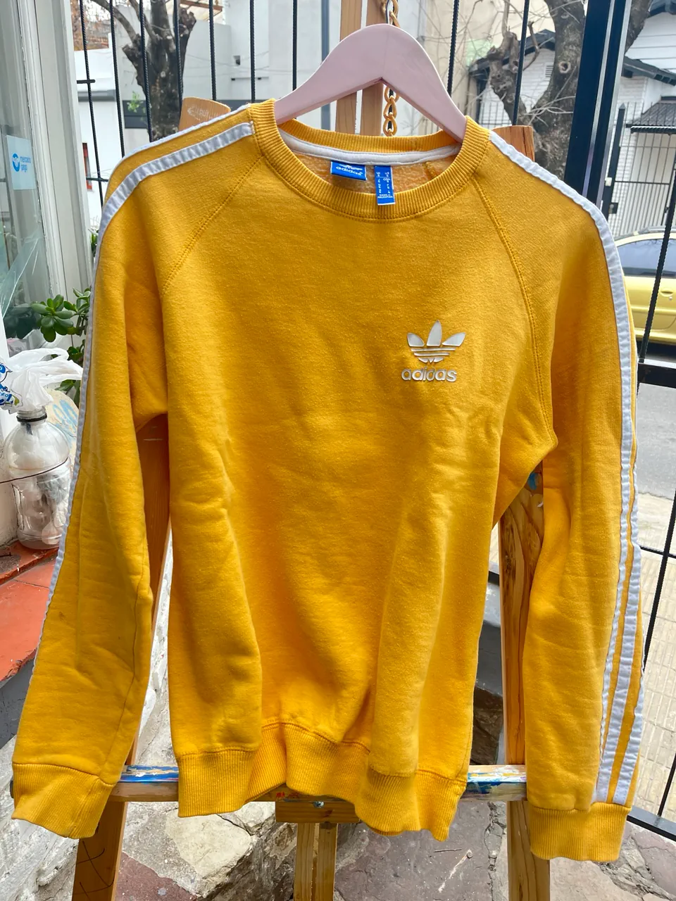 Buzo adidas · Talle S