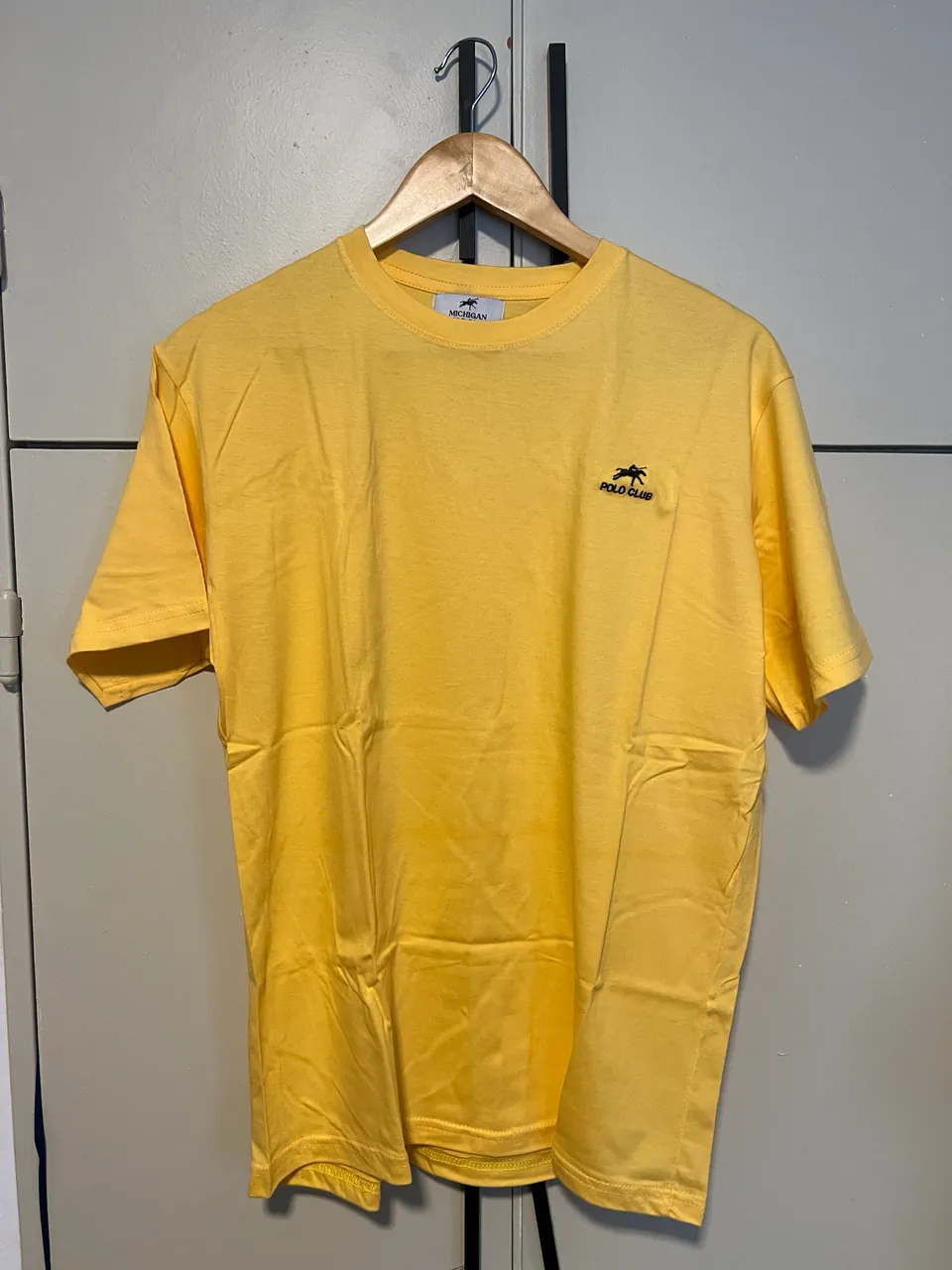 Remera Sin marca · Talle L