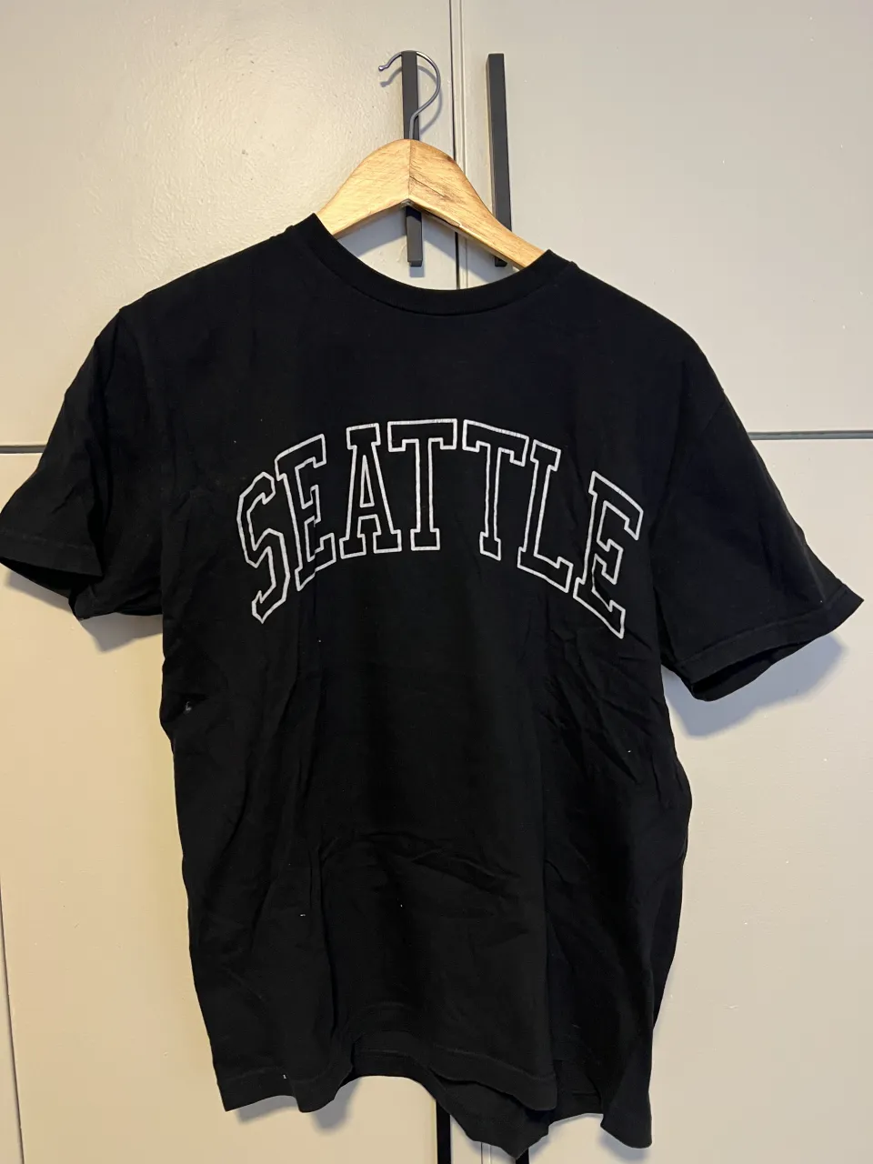 Remera Le Utthe · Talle M