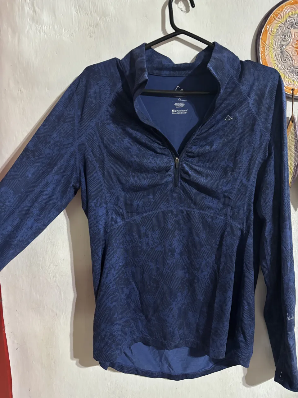 Remera Sin marca · Talle L