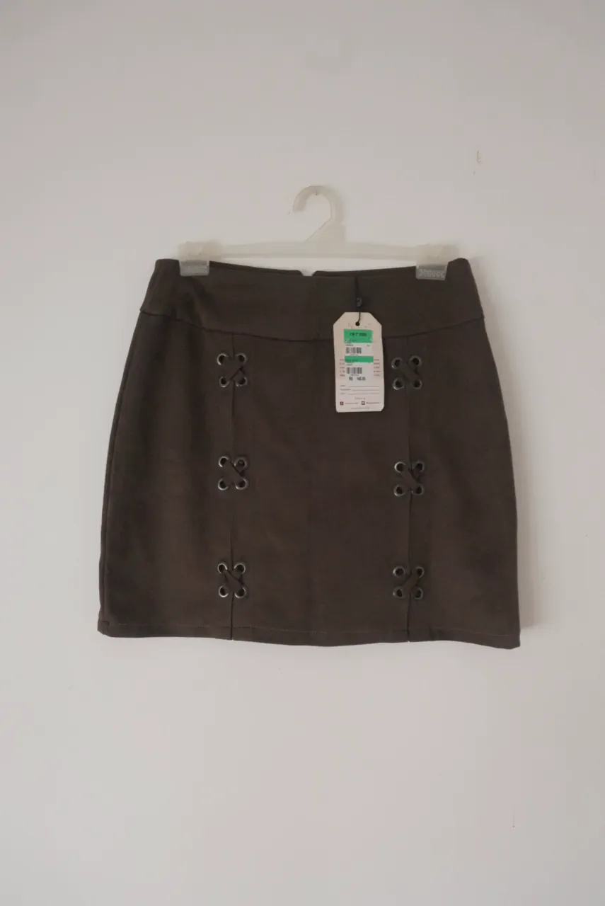 Minifalda Importada · Talle M