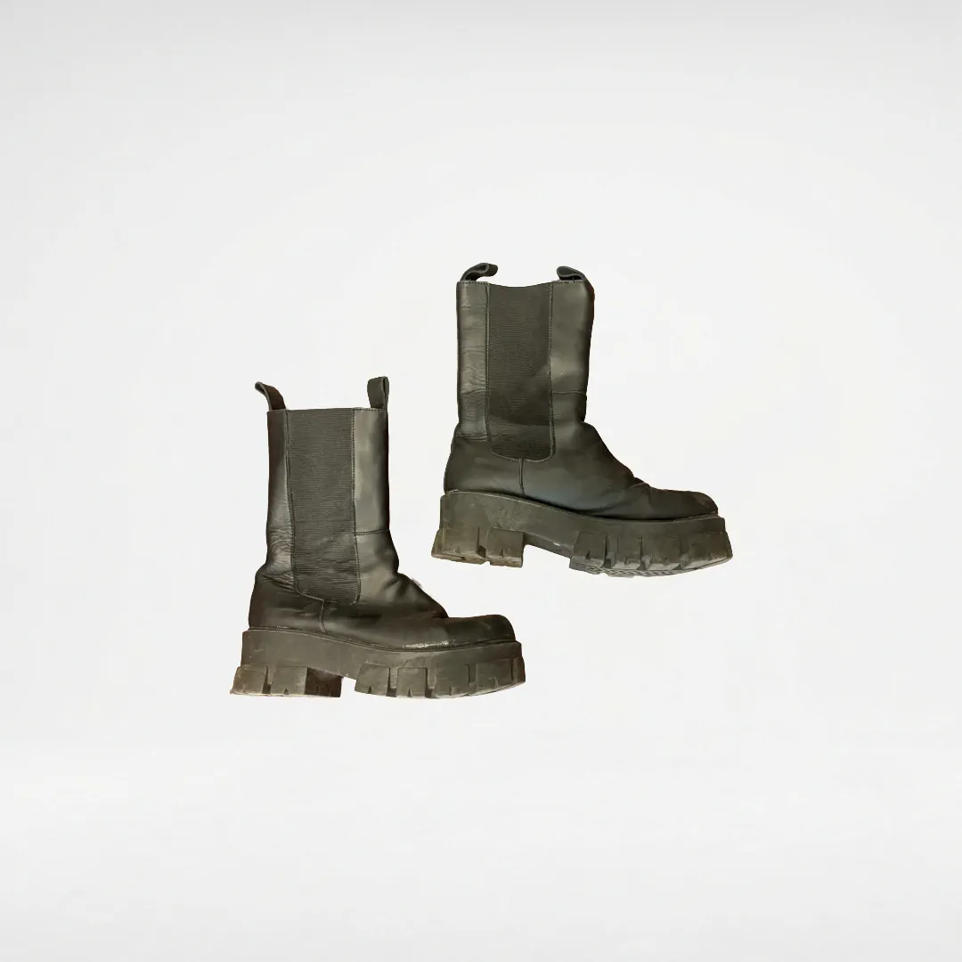 Botas A ≠ - imagen 1