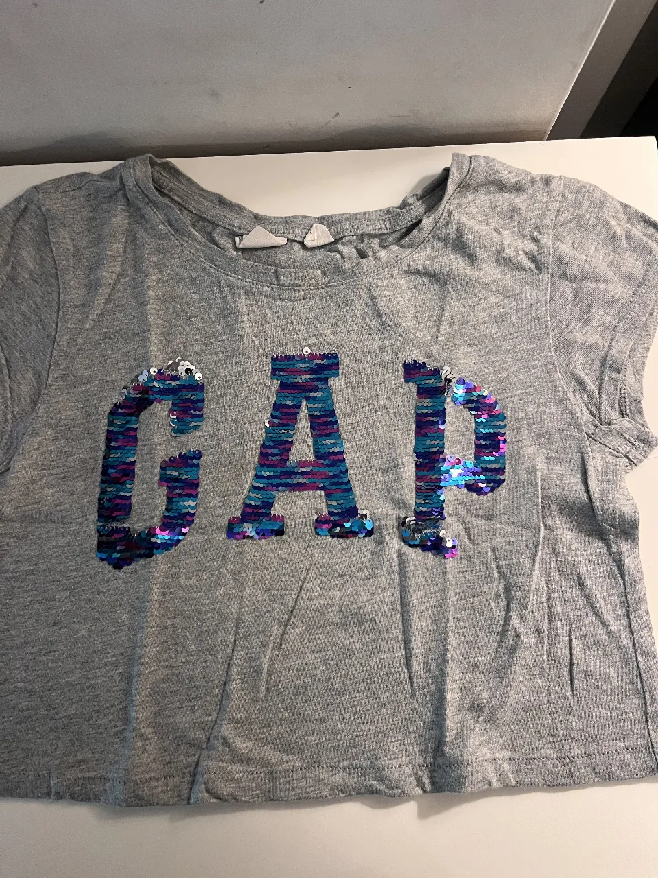 Remera GAP · Talle 10 años / 140 cm