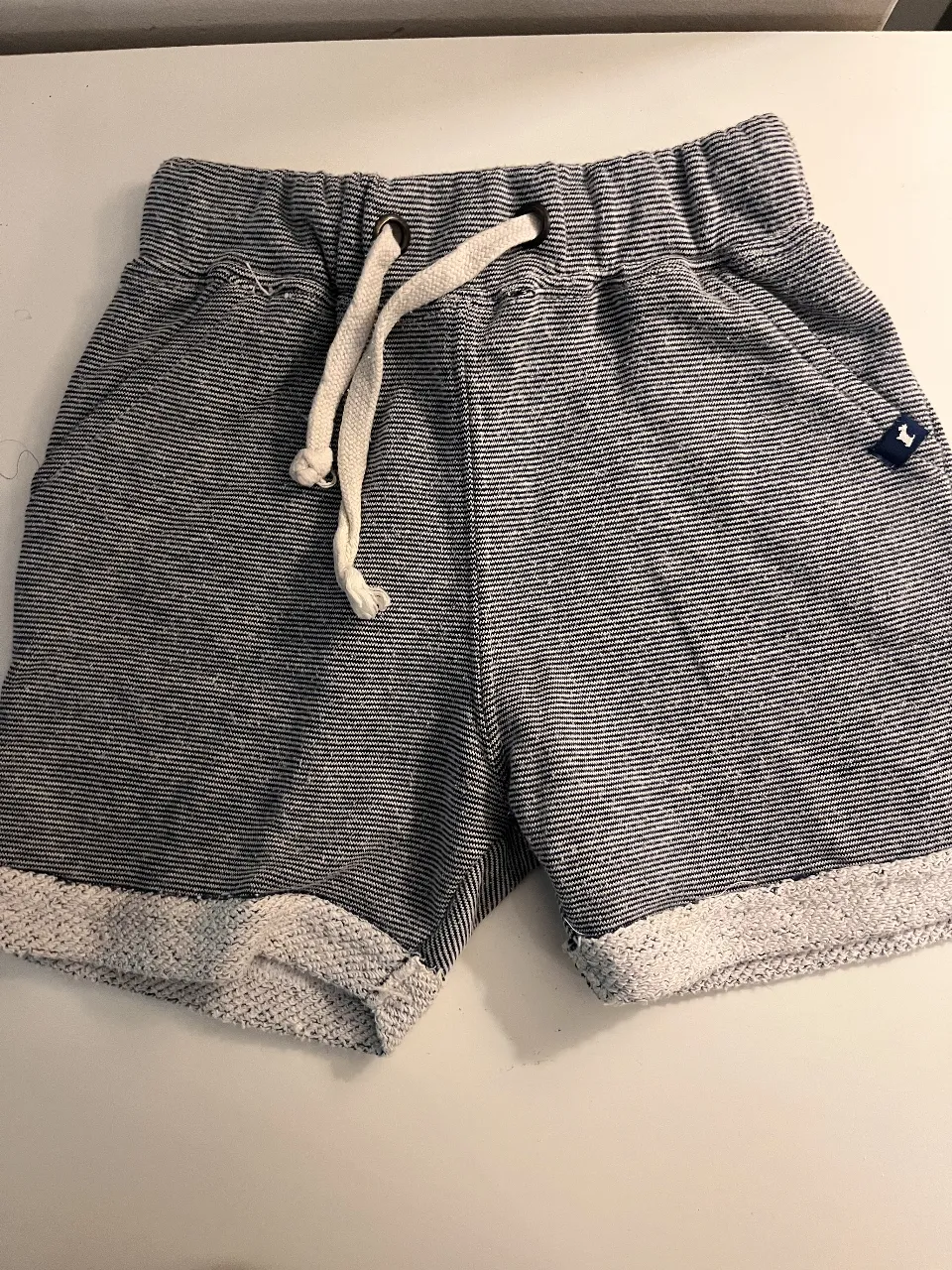 Bermuda Mimo & Co · Talle 12–18 meses / 80 cm