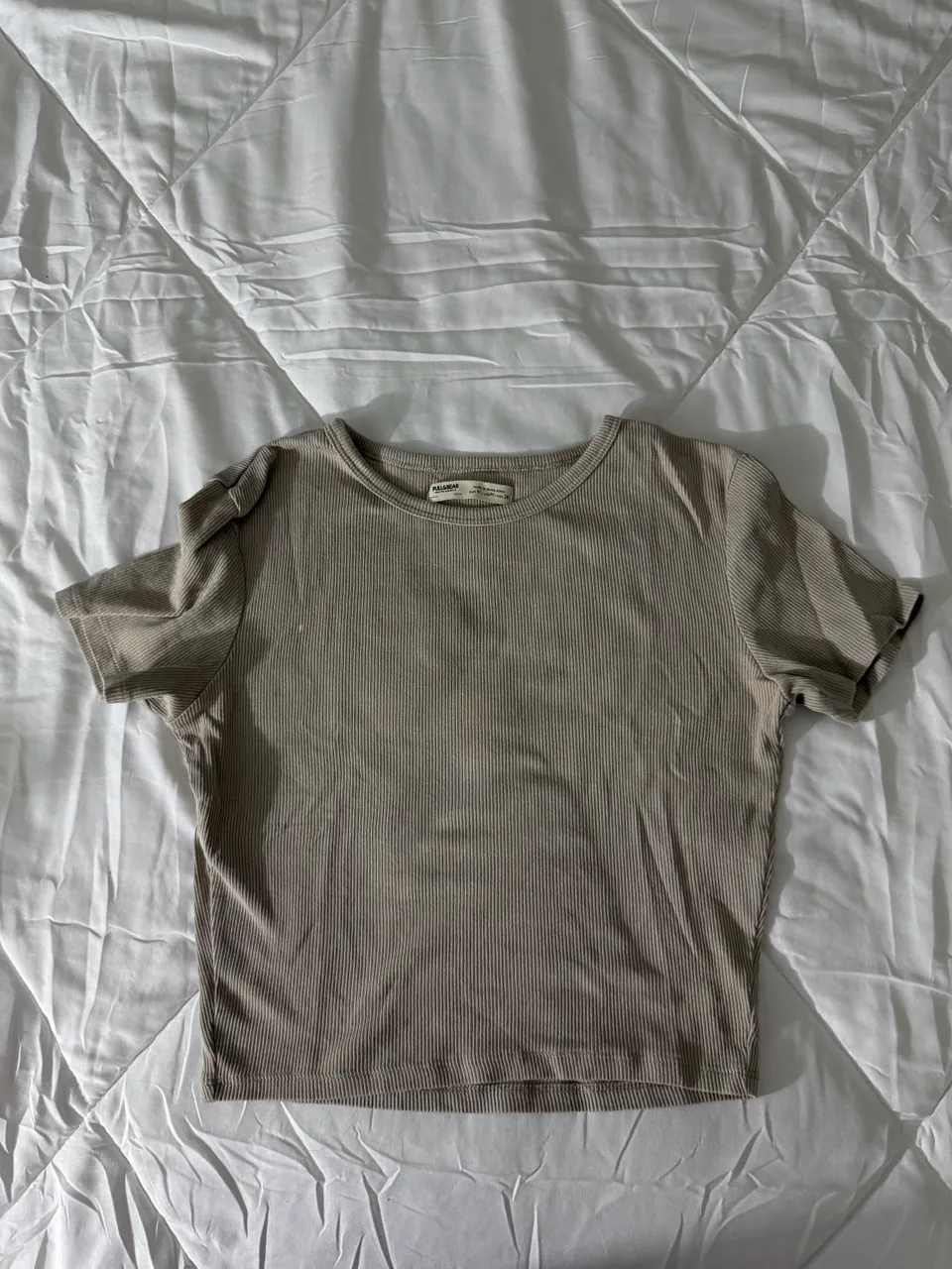 Remera Pull&bear · Talle M