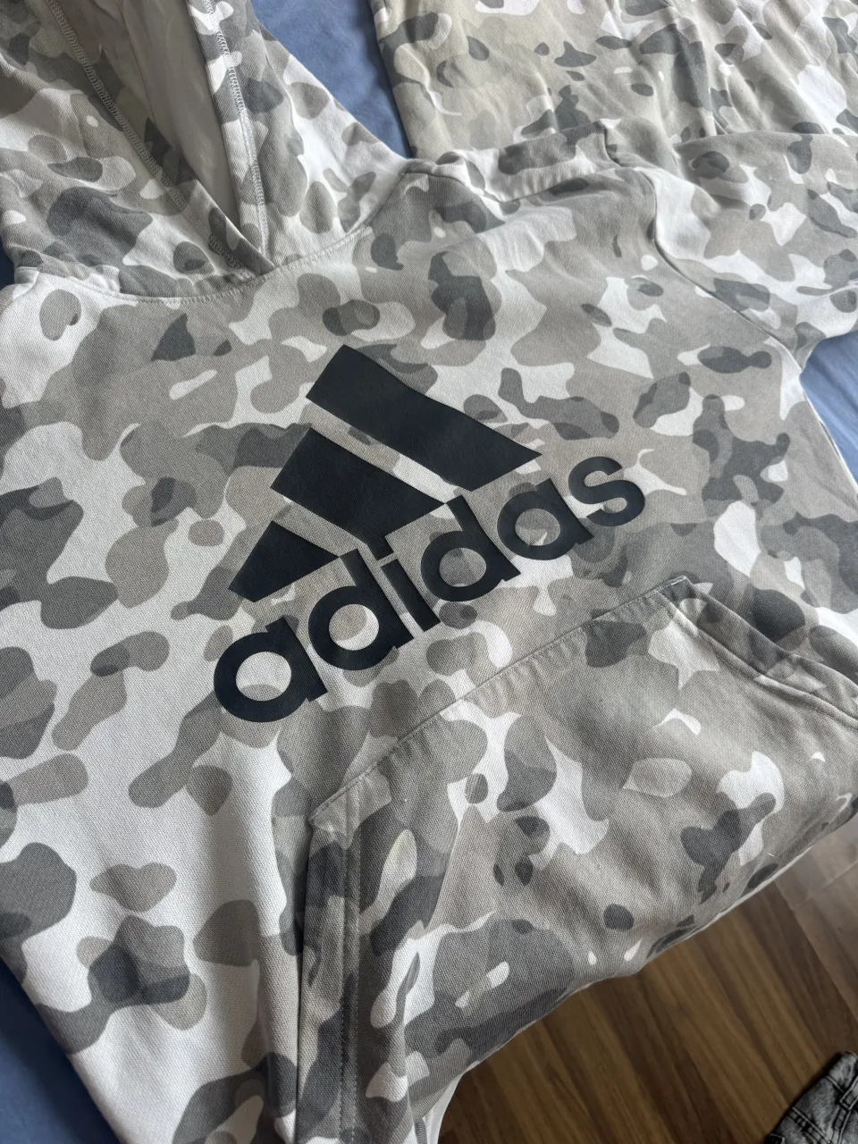 Buzo adidas - imagen 1