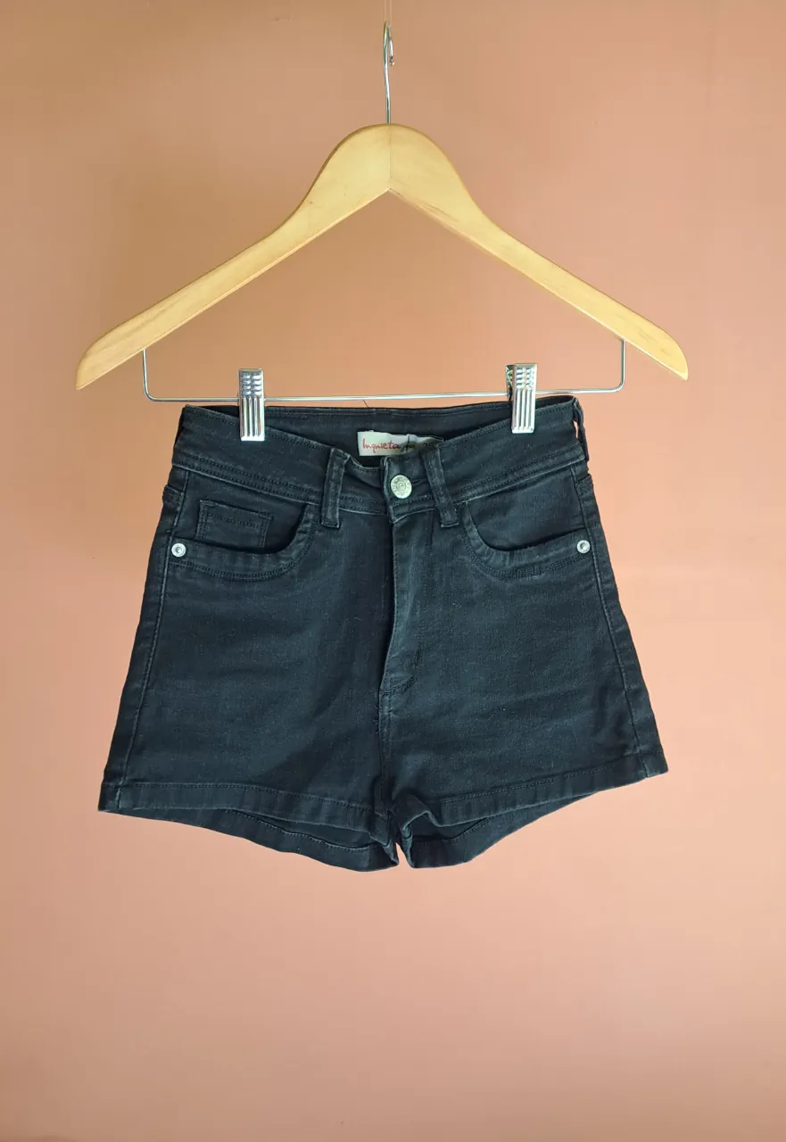 Short Inquieta - imagen 1