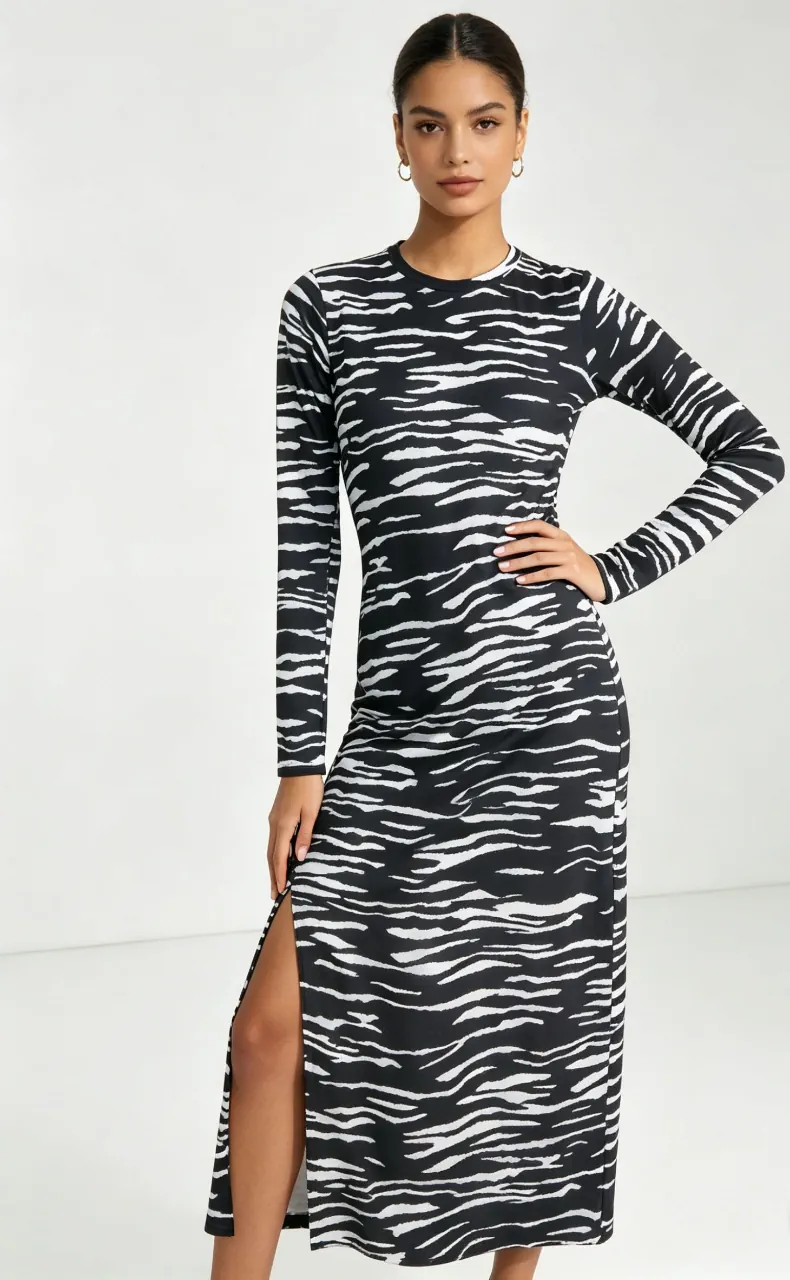 Vestido Ay Not Dead · Talle M