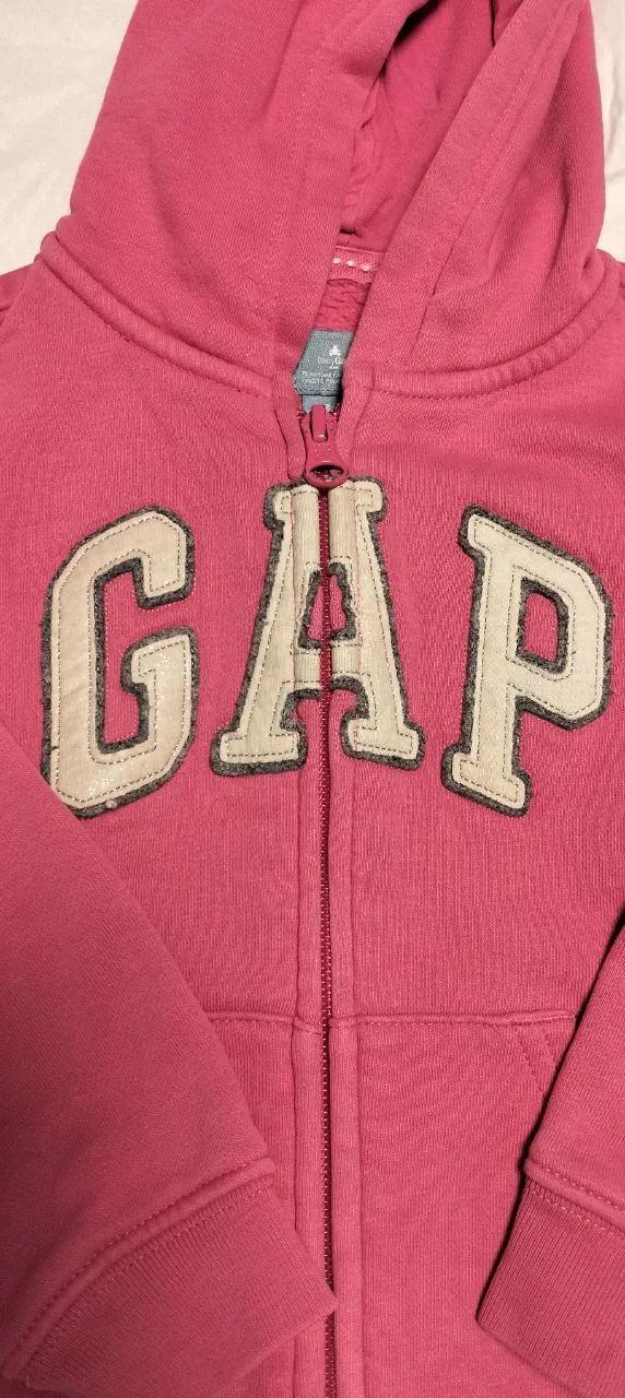 Buzo GAP · Talle 18–24 meses / 86 cm